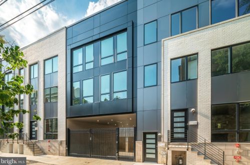 1525 Kater St, Philadelphia, PA 19146-1622