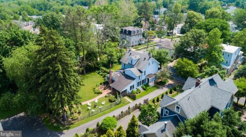 59 Potter St, Tavistock NJ 08033-1312 exterior