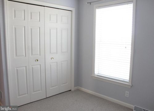 638 Royal View Dr, Lancaster PA  17601-2871 exterior