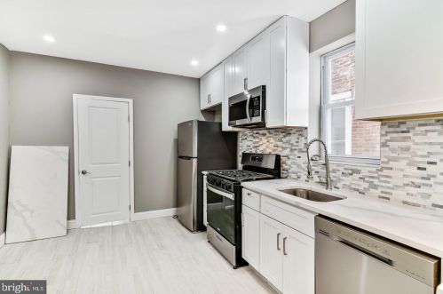 6142 Larchwood Ave, Philadelphia PA 19143-1006 exterior