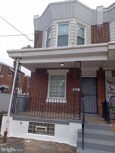 4713 Benner St, Philadelphia, PA 19135-3702