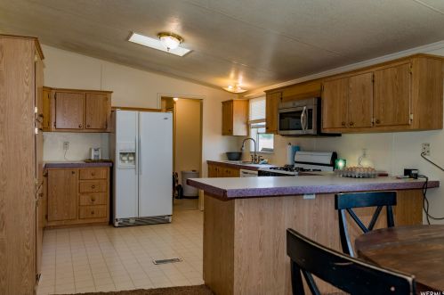 1554 1560, Vernal, UT 84078-4667