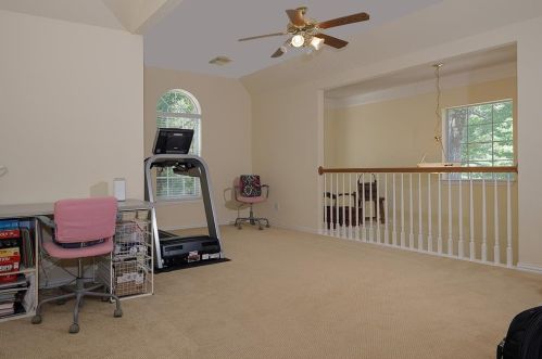 18 Westward Ridge Pl, Conroe TX  77384-5023 exterior