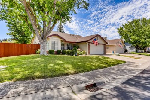8912 Hiddenspring Way, Elk Grove, CA 95758-6155