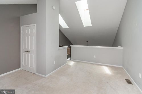 1005 Eagles Chase Dr, Trenton NJ  08648-2539 exterior