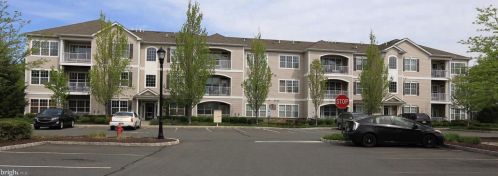 314 Timberlake Dr, Trenton NJ  08618-1459 exterior