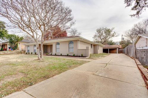 2009 Ming Dr, Fort Worth TX  76134-1827 exterior