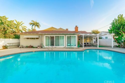 10231 Eglise Ave, Downey CA  90241-2920 exterior