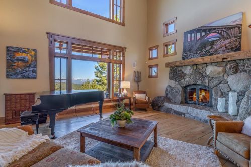 18827 Nighthawk Way, Truckee, CA 96161-1585