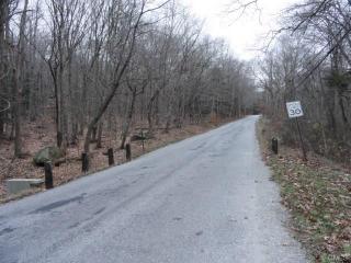 12 Old Turnpike Rd, Bridgewater CT  06752-1115 exterior