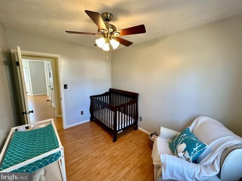 7247 Riding Hood Cir, Columbia MD 21045-5237 exterior