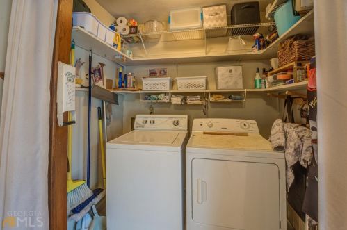 1250 Pine Knoll Ln, Conyers GA  30013-1246 exterior