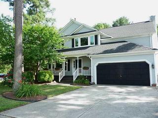200 Driftwood Dr, Chesapeake, VA 23320-6942