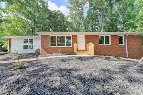 1110 Hope Rd, Atlanta GA  30350-2920 exterior