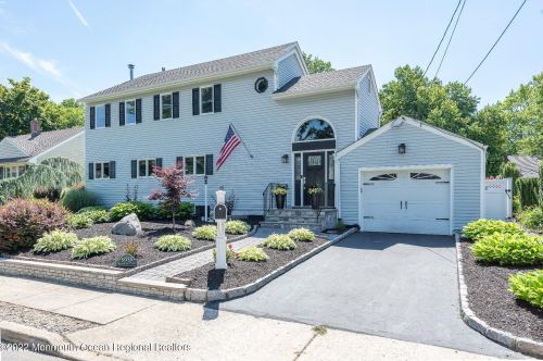 7 Birchwood Pl, Leonardo, NJ 07737-1311