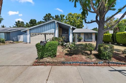 6152 Grant St, Chino, CA 91710-3758