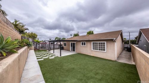 4206 Addington Dr, Anaheim CA  92807-2801 exterior