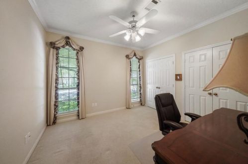 28 Wedgewood Blvd, Conroe TX  77304-1349 exterior