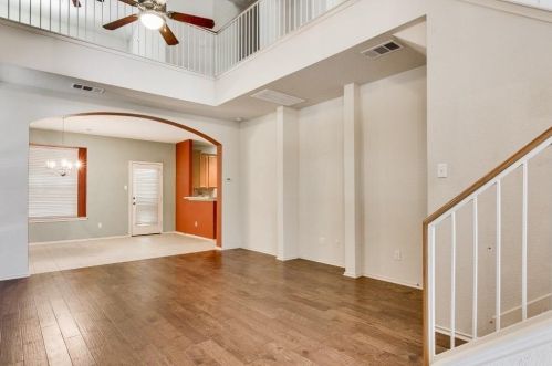 2509 Campfield Pkwy, Austin TX  78745-6364 exterior