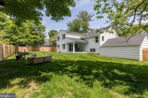 80 Robert Rd, Princeton NJ  08540-5333 exterior