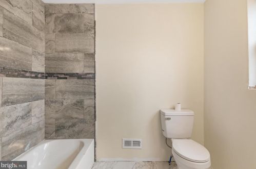 1435 Juniper St, Philadelphia PA 19147-4924 exterior