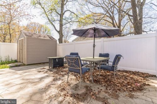 6318 Linden St, Shady Side MD  20764-2910 exterior