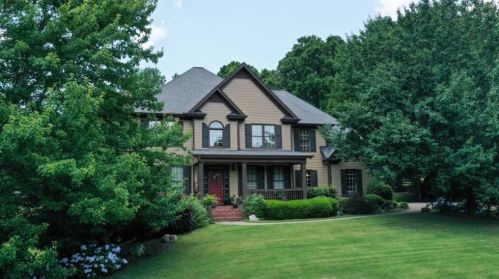 204 Rosebury Way, Holly Springs, GA 30115-7559