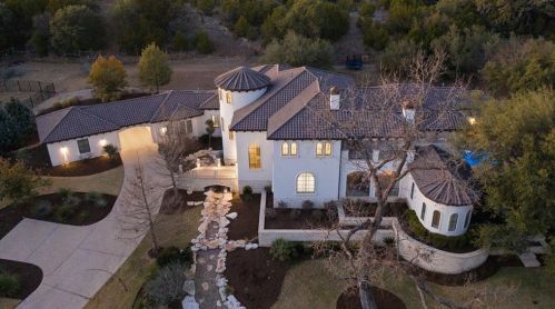7921 Big View Dr, Austin, TX 78730-1440