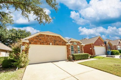 2087 Amherst Dr, Lewisville, TX 75067-6104