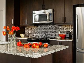 3700 Mckinney Ave, Dallas TX  75204-1409 exterior