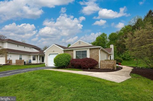 6206 Highlands Ct, Harrisburg, PA 17111-6909