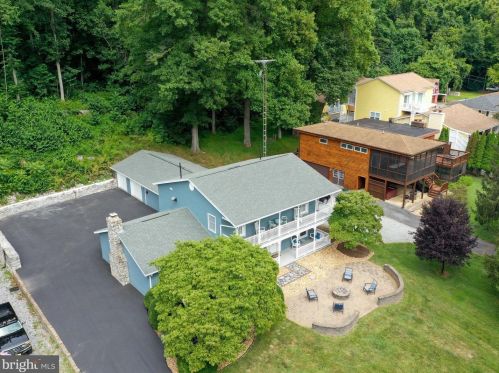 173 Mason Dr, Harpers Ferry, WV 25425-4081