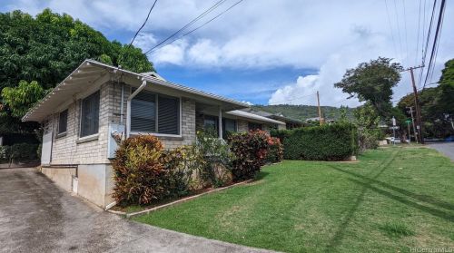 2112 Hunnewell St, Honolulu, HI 96822-2151
