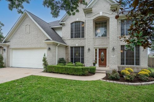 15920 Braesgate Dr, Austin TX  78717-4817 exterior