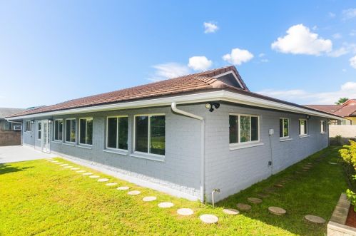 1575 Ala Noni Pl, Honolulu HI  96818-1536 exterior
