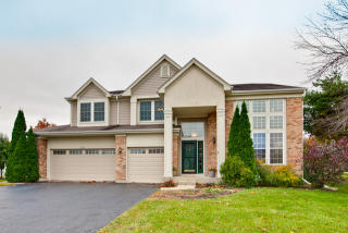 14415 Spring Meadow Ct, Green Oaks, IL 60048-2490
