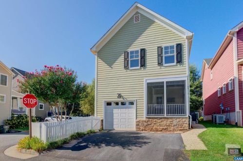 264 Claremont Ln, Crozet, VA 22932-3384