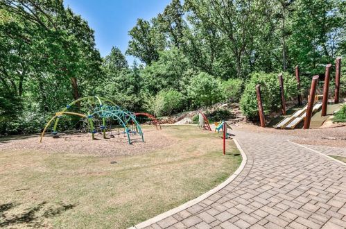 270 Hillside Dr, Atlanta GA  exterior