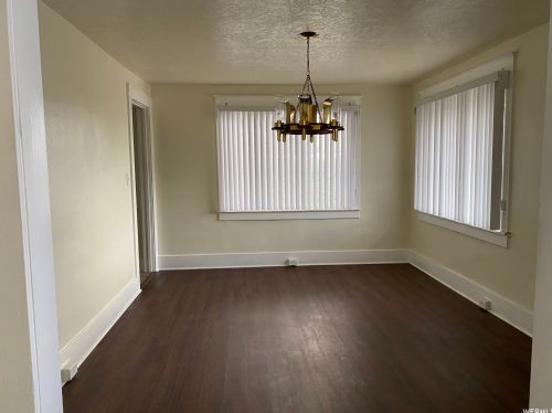324 Railroad Ave, Helper, UT 84526-1234