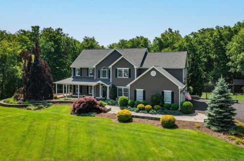 10 Cider Mill Rd, Sandy Hook, CT 06482-1587