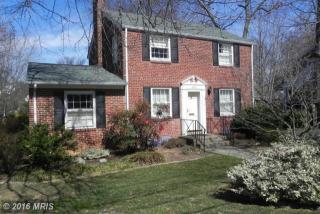 4913 Old Dominion Dr, Arlington, VA 22207-2833