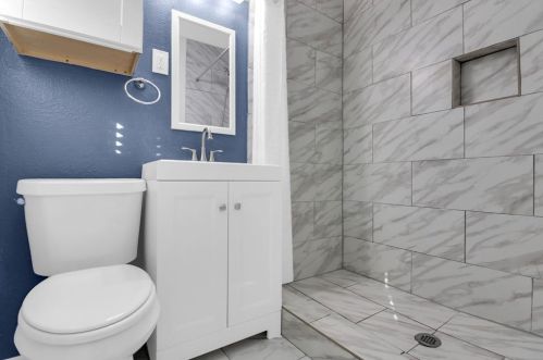 408 Highland Park Dr, Irving TX  75061-6742 exterior