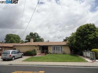 1076 El Dorado Dr, Livermore, CA 94550-5409