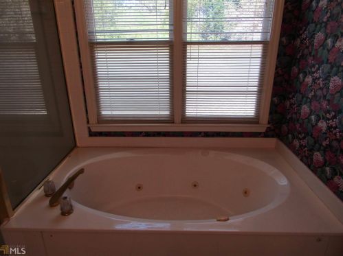 2325 Lochinver Ln, Conyers GA  30094-6851 exterior