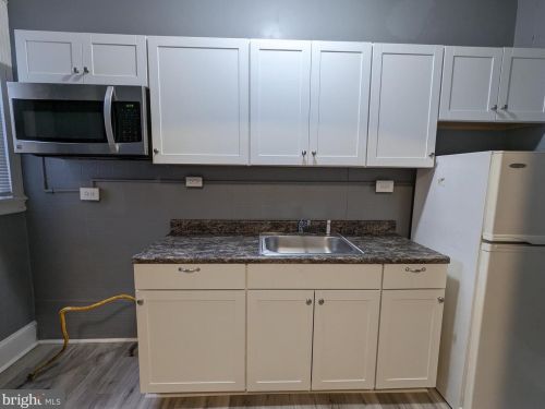 5608 10th St, Philadelphia PA 19148-4404 exterior