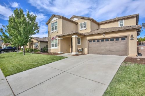 10485 Artifact Ct, Elk Grove, CA 95757-1662