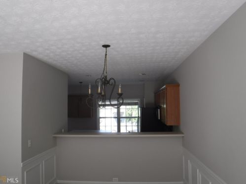 758 Celeste Ln, Atlanta GA  30331-8606 exterior