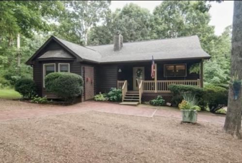 869 Matthew Ct, Kingston Spgs, TN 37082-8196