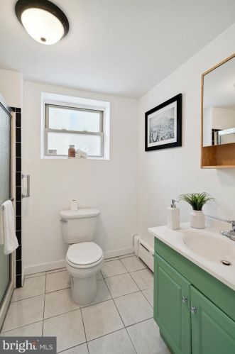 1113 Mercy St, Philadelphia PA  19148-5519 exterior