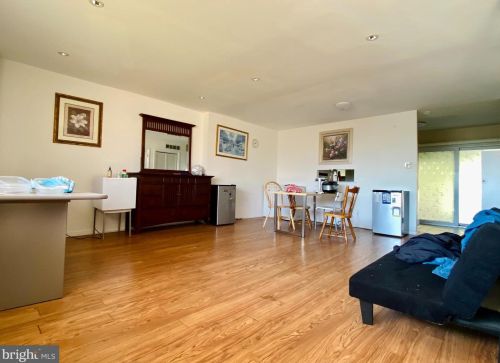 1428 12th St, Philadelphia, PA 19147-4935